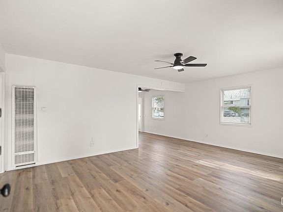 4th image of 330 Lincoln St