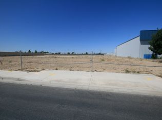 5516 Woodmere Dr, Bakersfield, CA 93313