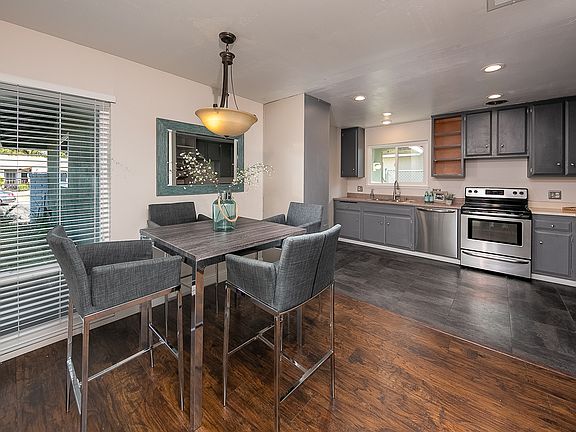 4th image of 5203 Lilac Ave