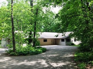 5530 Weatherford Dr, Rockford, IL 61109