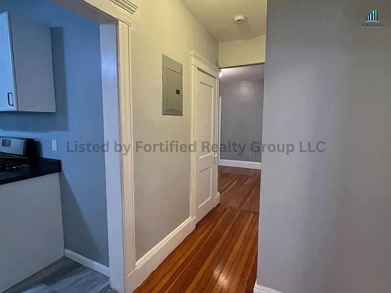 142 Washington St #1 — Photo 13