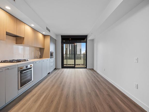 5th image of 6608 Sussex Ave #1506