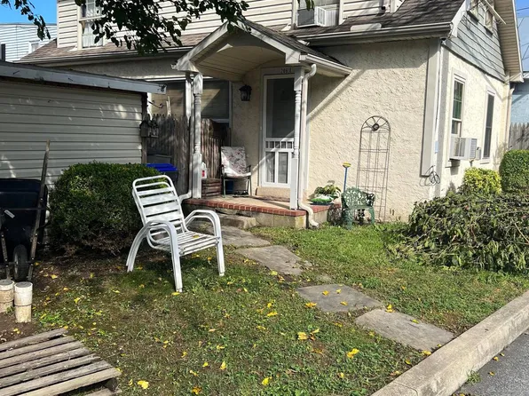 206 E Main St, Atglen, PA 19310