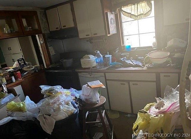 2nd image of 20407 S 4180th Rd