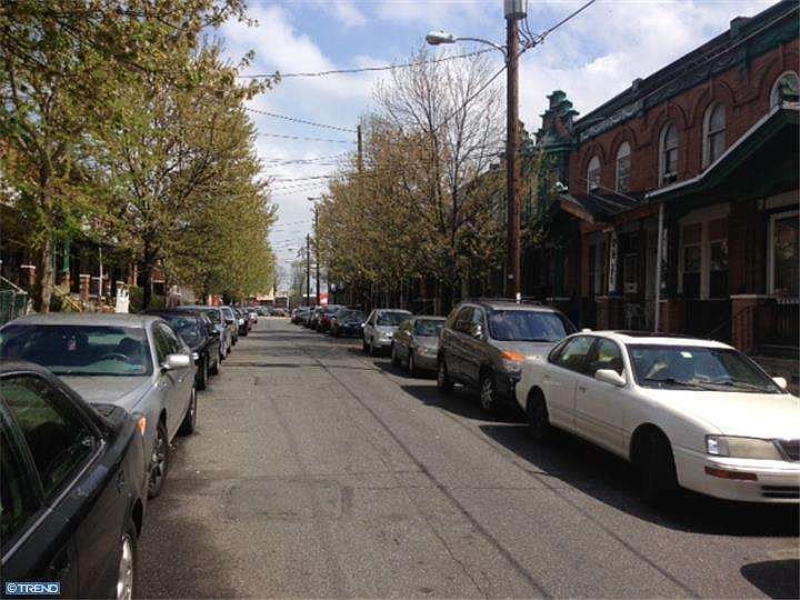 2nd image of 1236 W Hilton St