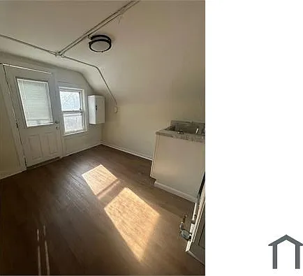 2 bed, $750 — Photo 4