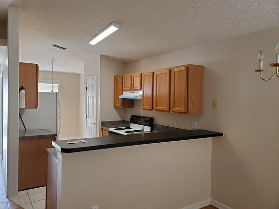 5th image of 1059 Buccaneer Blvd
