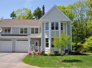 60 Ridgewood Dr, Falmouth, ME 04105