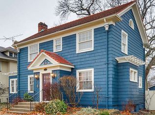 934 N Spring St, Elgin, IL 60120