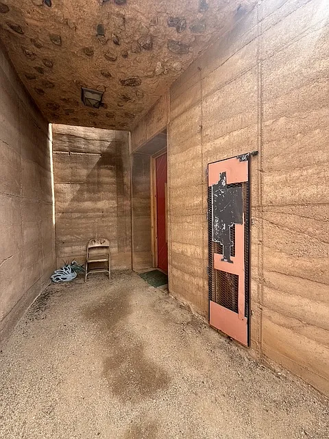 Studio, 1.5 bath, 700 sqft, $1,600 — Photo 3