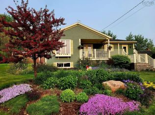 1302 Macgarry Rd, Grand ?tang, NS B0E2C0