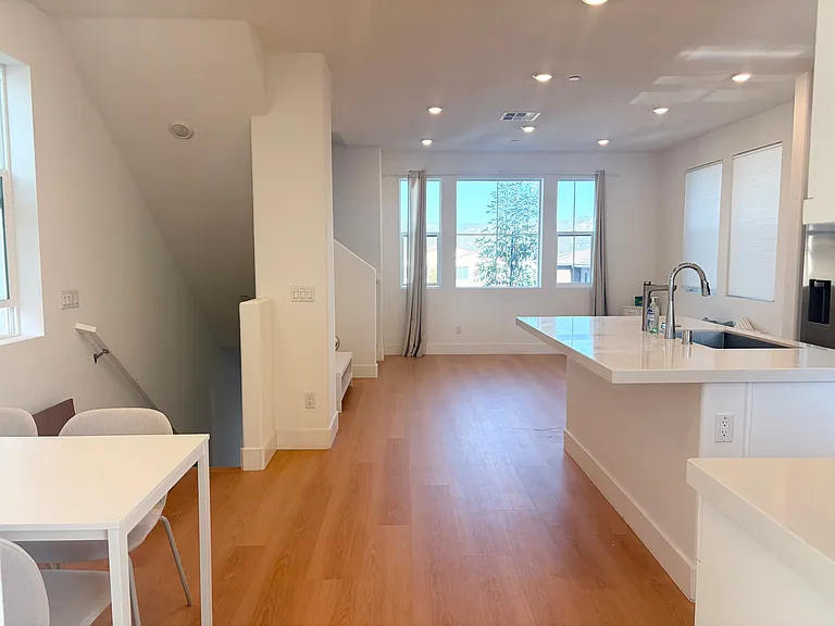 3016 Morning Glory Rancho — Photo 4
