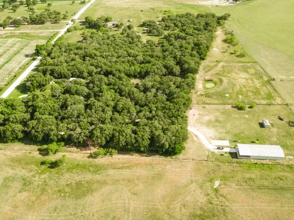 460 County Road 416, Comanche, TX 76442