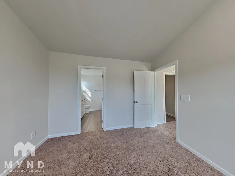 167 Royal Meadow Dr — Photo 14