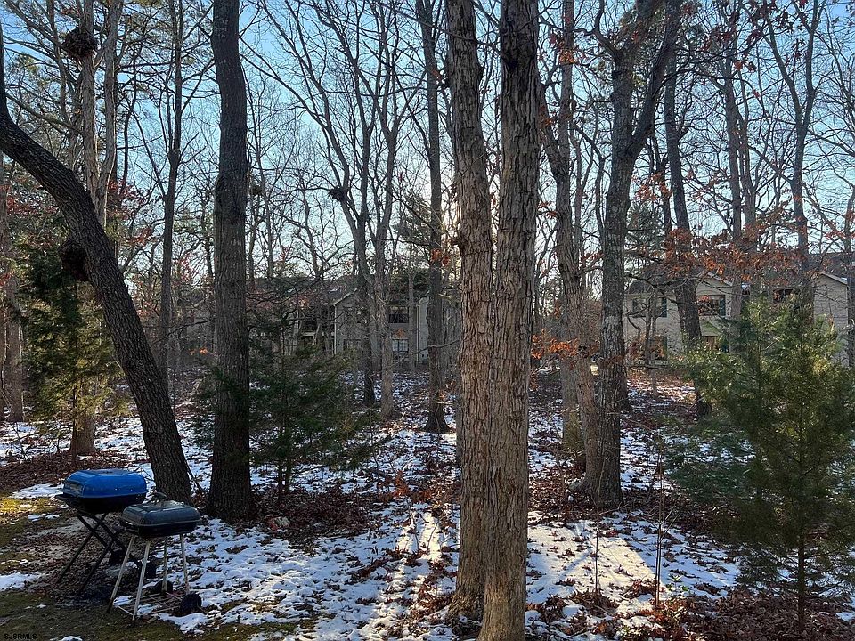 2nd image of 75 Cheshire Dr #75