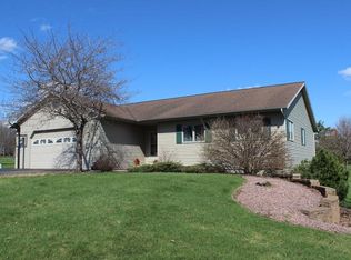 111821 Winterberry Cir, Marshfield, WI 54449