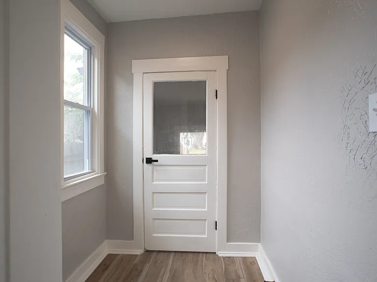 112 Topping Ave — Photo 11