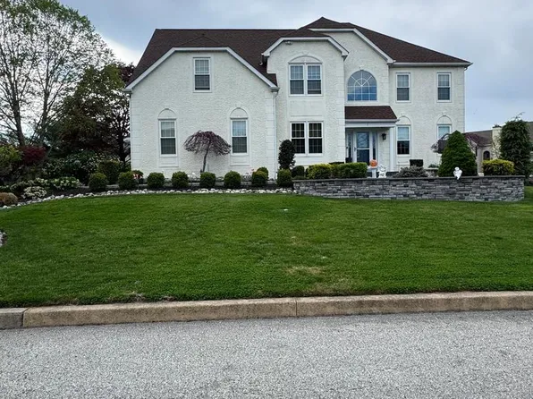 3 Barleycorn Dr, Broomall, PA 19008