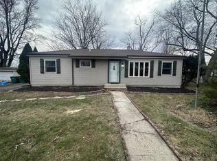 20 Deerpath Rd, Merrillville, IN 46410