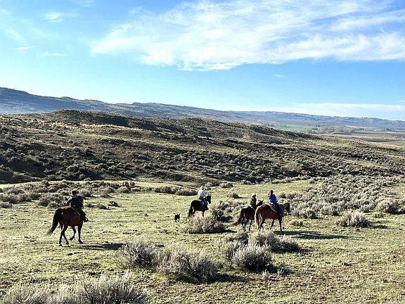 2nd image of 60 Five Mile Creek Rd