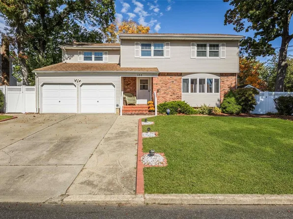 105 Hale Road, North Babylon, NY 11703