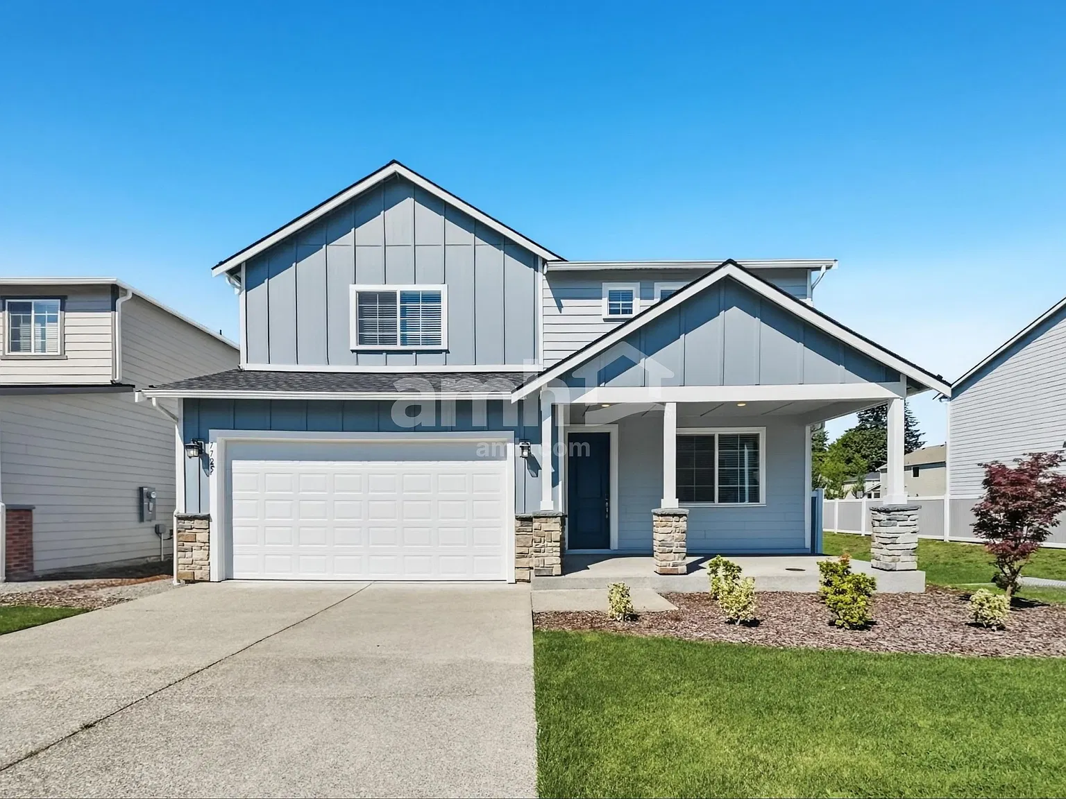 4 bed, 2.5 bath, 2208 sqft, $3,300 — Photo 1