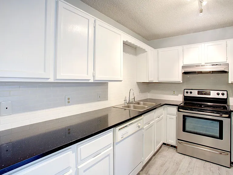 1308 Ridge Run St — Photo 13