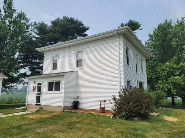 16991 W Stewart Rd, Polo, IL 61064