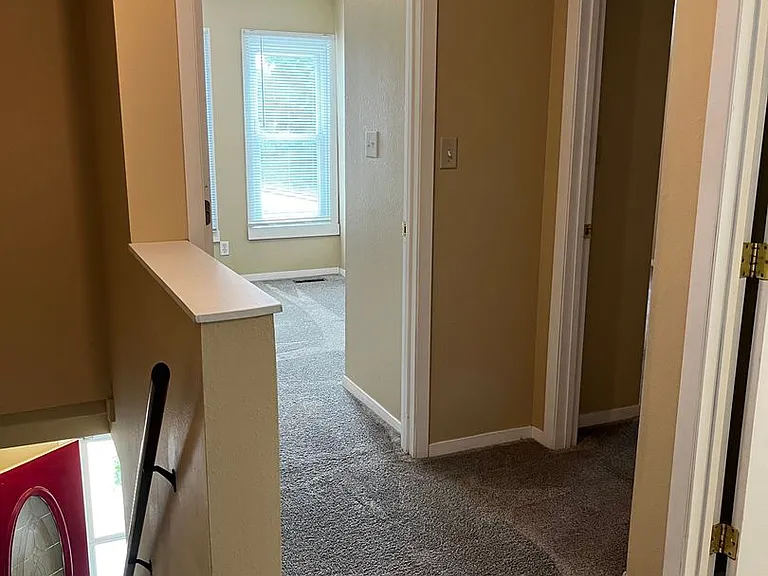 741 S 1st Ave — Photo 24
