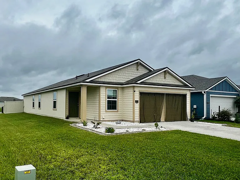 12450 Russian Olive Rd — Photo 1