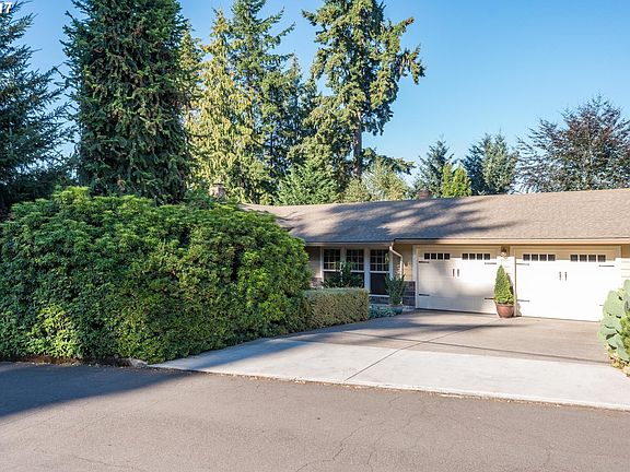 2nd image of 8904 NE 30th Ave