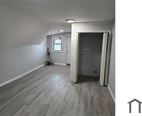 728 Maplewood Ave #2L — Photo 18