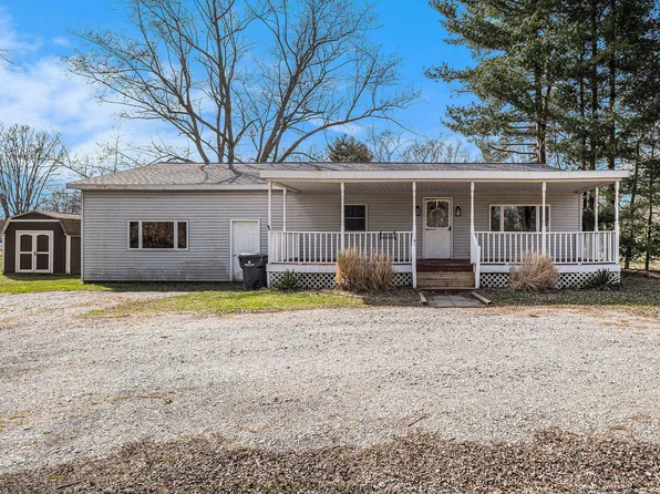 5166 Washington Ave, Saint Joseph, MI 49085