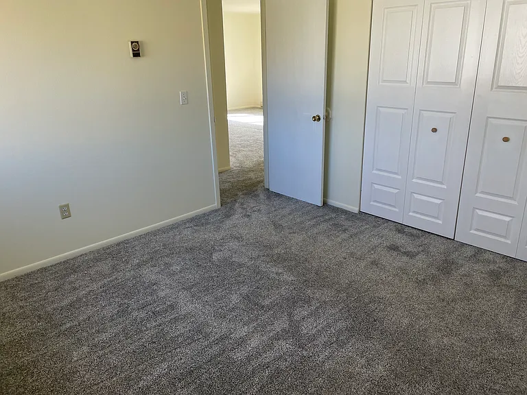 260 Honeysuckle St #2 — Photo 5
