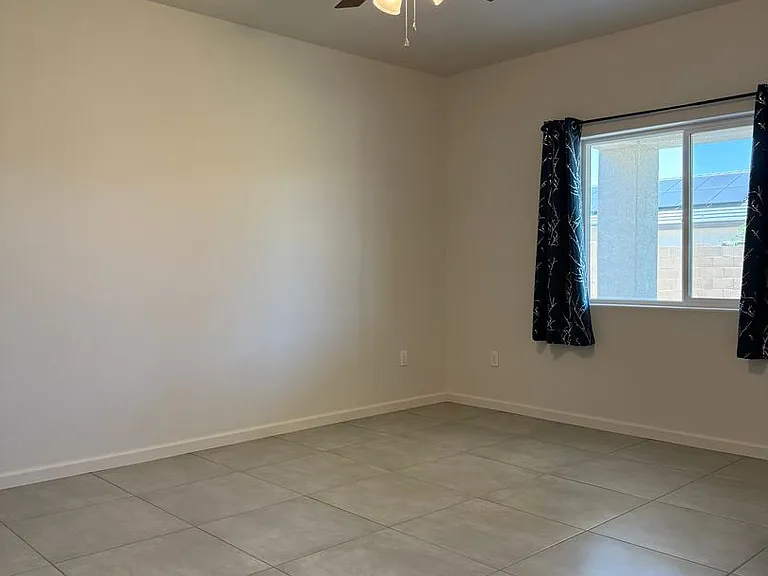 12682 E 50th Ln — Photo 7