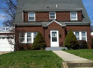 1091 Alcoma St, Sharon, PA 16146