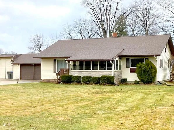 2706 Berkey Ave, Goshen, IN 46526