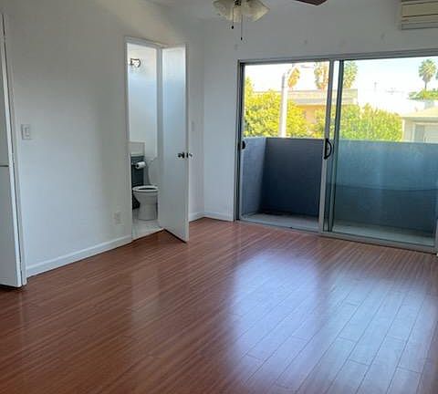 5th image of 1005 N Stanley Ave #203