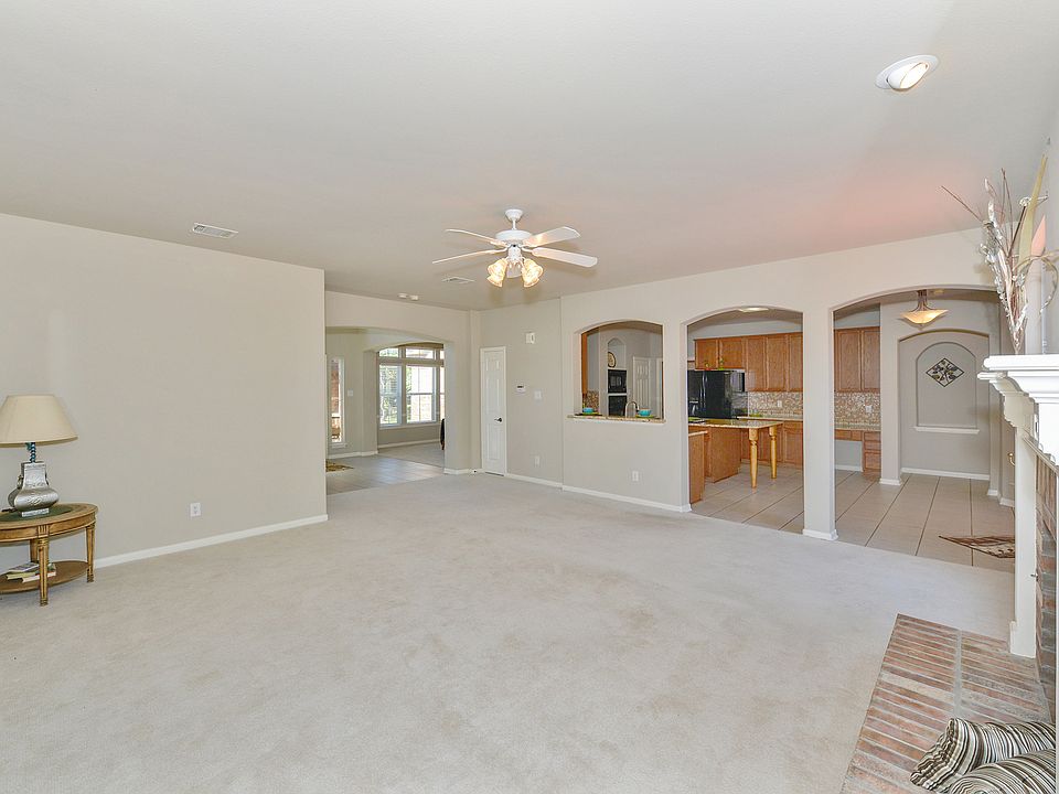 1st image of 10119 Winton Park Dr