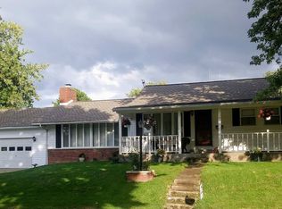610 S 4th St, Warsaw, IL 62379