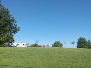 233 Christmasville Rd, Trenton, TN 38382