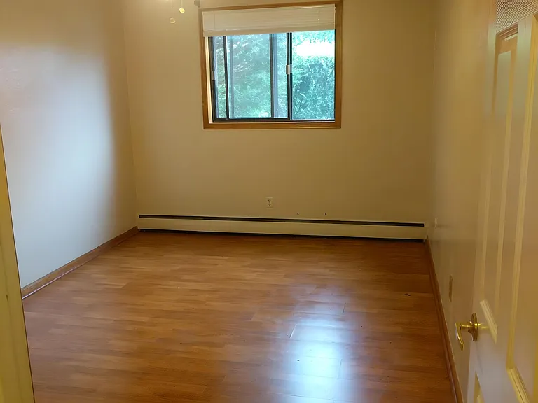 Twin Pines Apartments — Photo 45