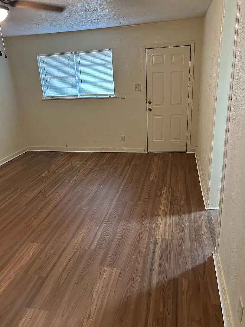 5216 Carl Terrace — Photo 3