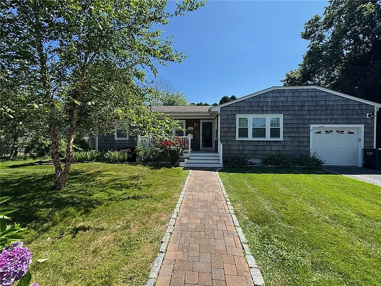 41 Dudley Ave — Photo 2