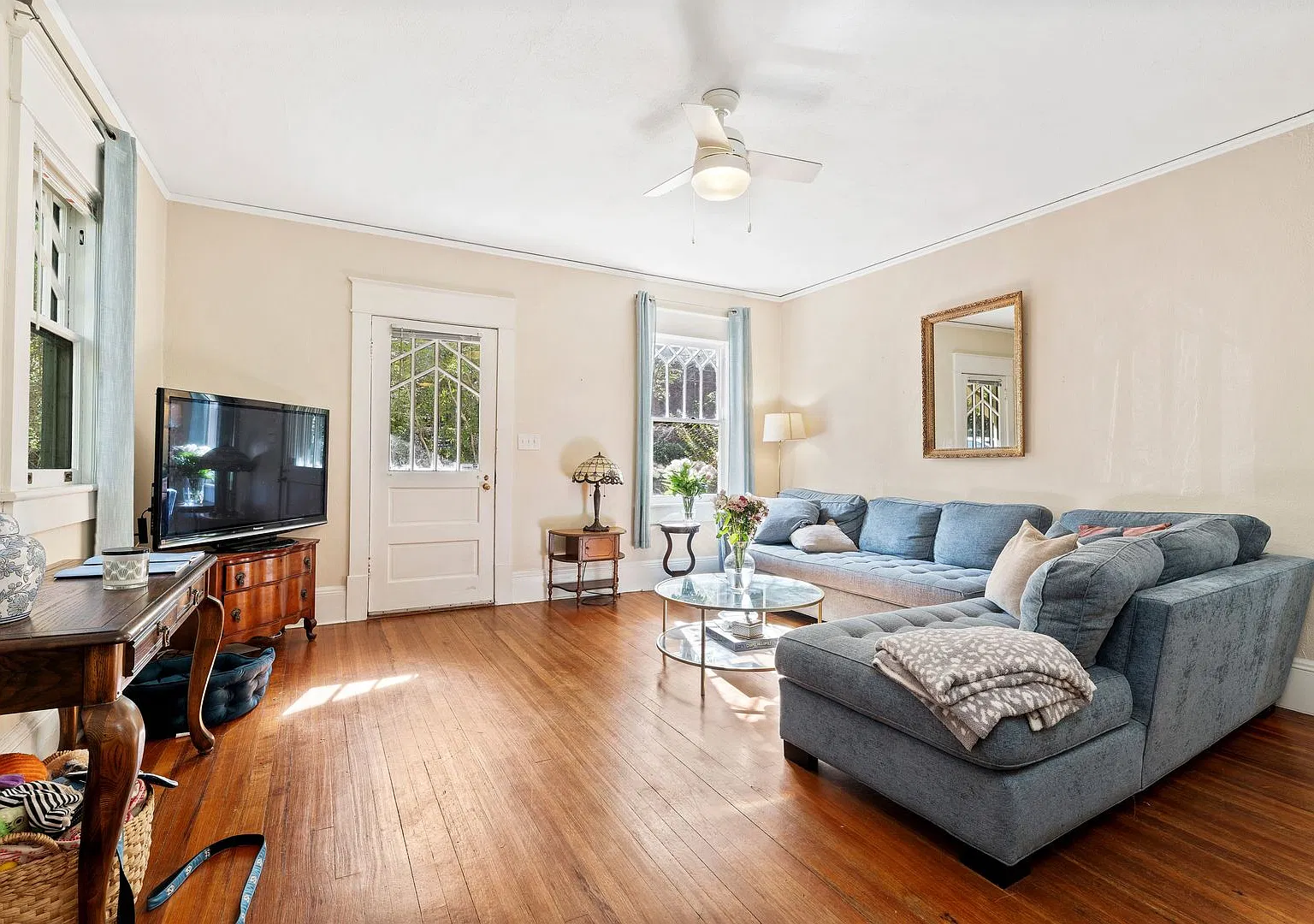Prime UNC Location 2BR Home Across from UNC Public Health — Photo 3