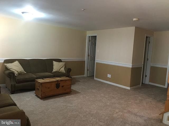 1st image of 473 Amelanchier Ct