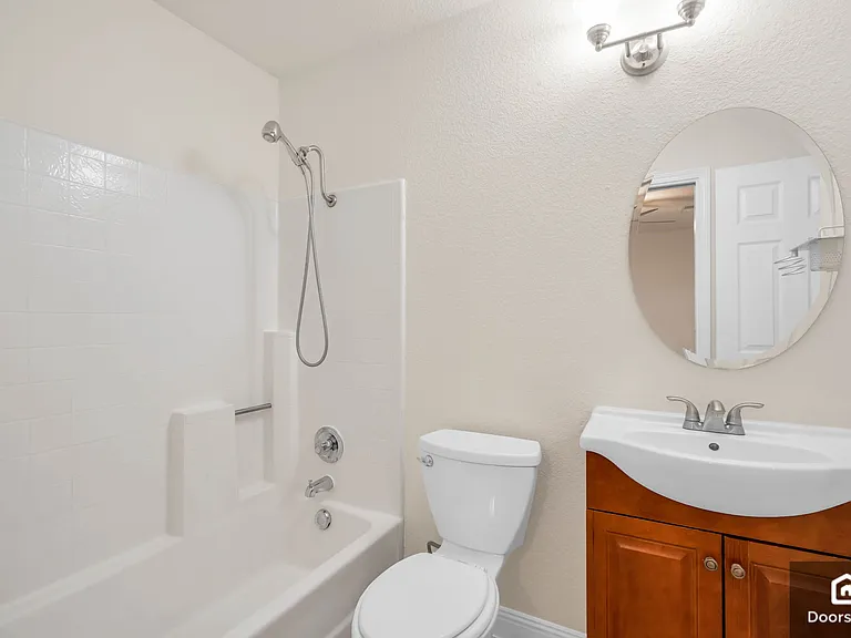 1714 Somerset Pl — Photo 18