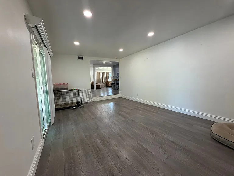 3163 Portsmouth Dr — Photo 8
