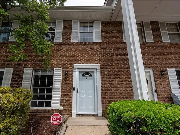 1311 W Meadowview Rd APT D, Greensboro, NC 27403