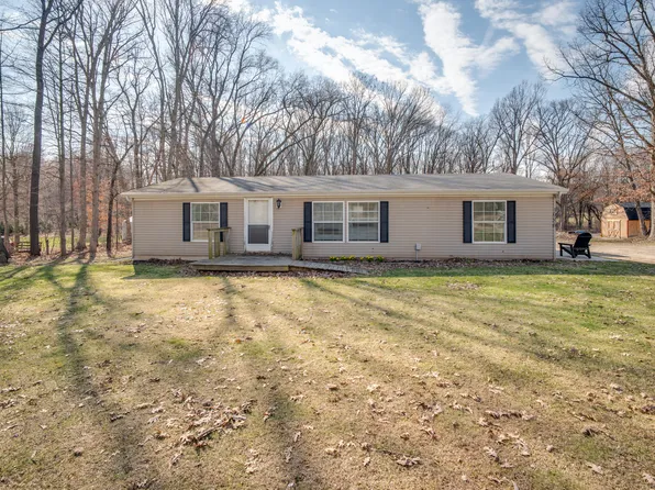 3986 2nd St, Wayland, MI 49348